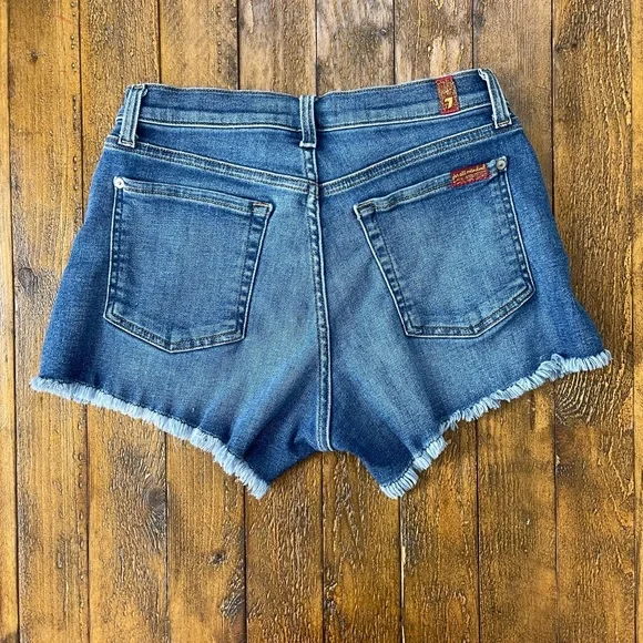 7 For All Mankind High-Rise Frayed Cuff Stretch Denim Jeans Shorts Size 29 - Picture 4 of 8